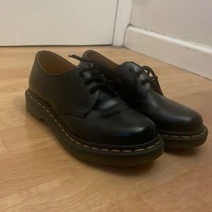 docmarten women loafers